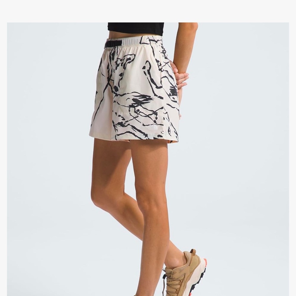 THE NORTH FACE Women's Class V Pathfinder Belted Shorts Small - Picture 5 of 6
